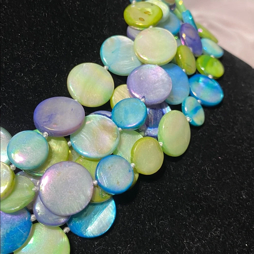 6 strand blue green purple mother of Pearl shell disc necklace - Picture 3 of 11